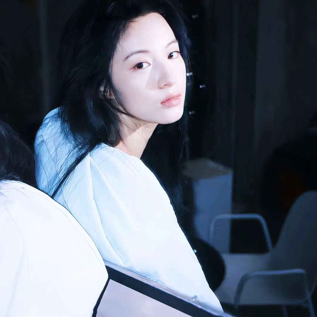 女鬼来敲门